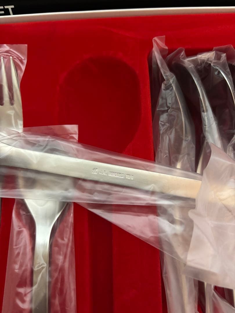 ヘンケルス　カトラリーセット　24P