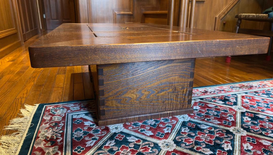 重厚で木目の美しい関西火鉢　長火鉢