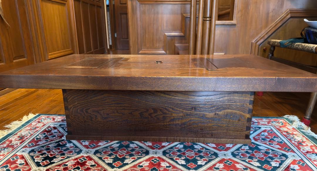 重厚で木目の美しい関西火鉢　長火鉢