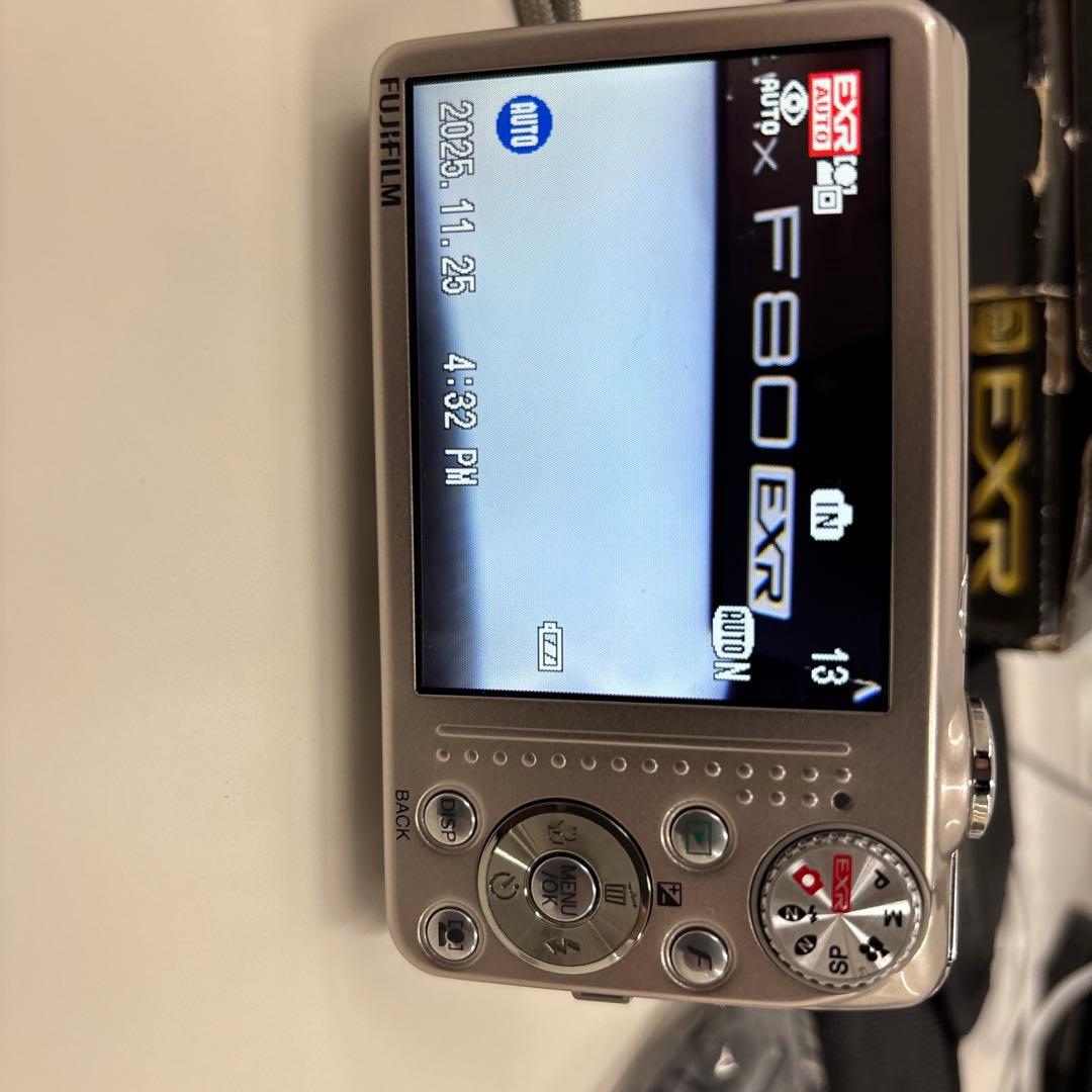 フジフィルム FINEPIX F80EXR デジカメ