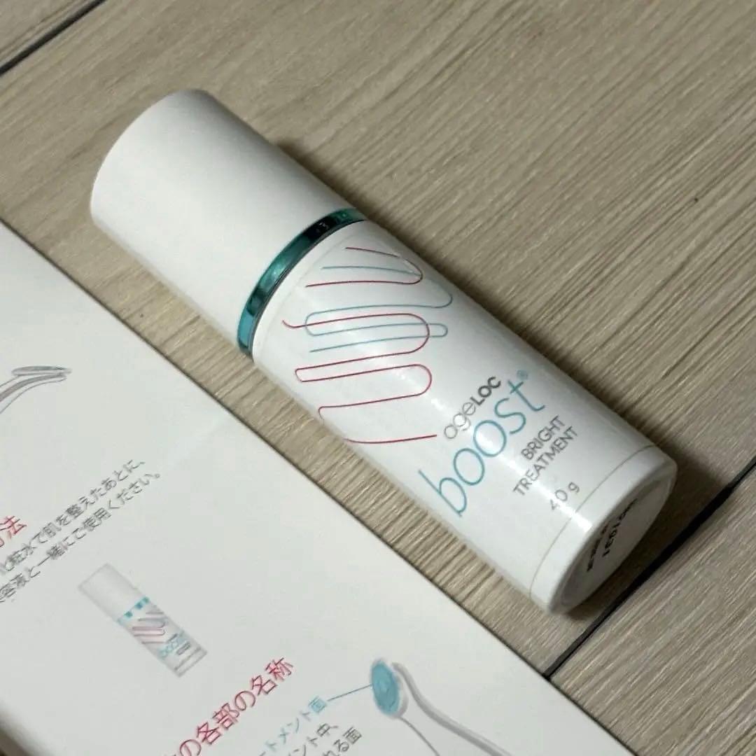 【美品・1度使用】 ニュースキン　ブースト　美顔器　トリートメント付き‼️