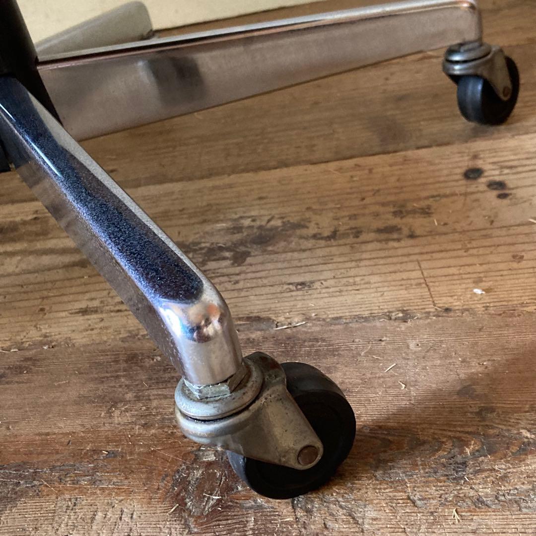 コクヨ ヴィンテージ デスク アームチェア キャスター 2