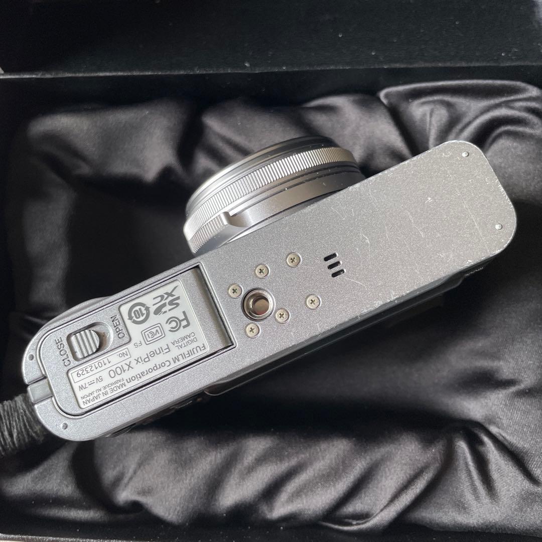 Fujifilm X100　アクセサリー多数付属