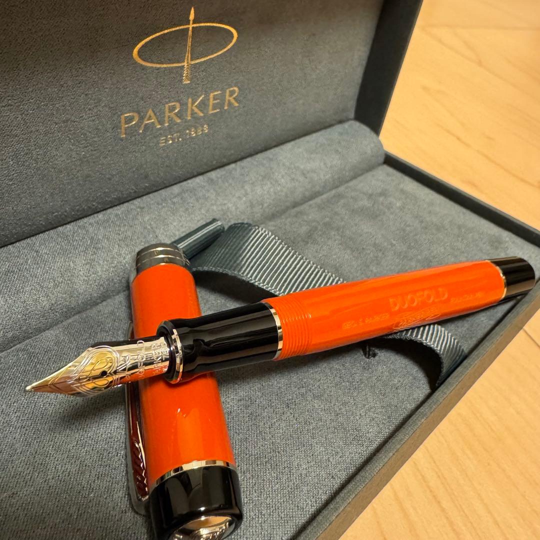 デュオフォールド クラシック ビッグレッドCT センテニアル 万年筆 M（中字）