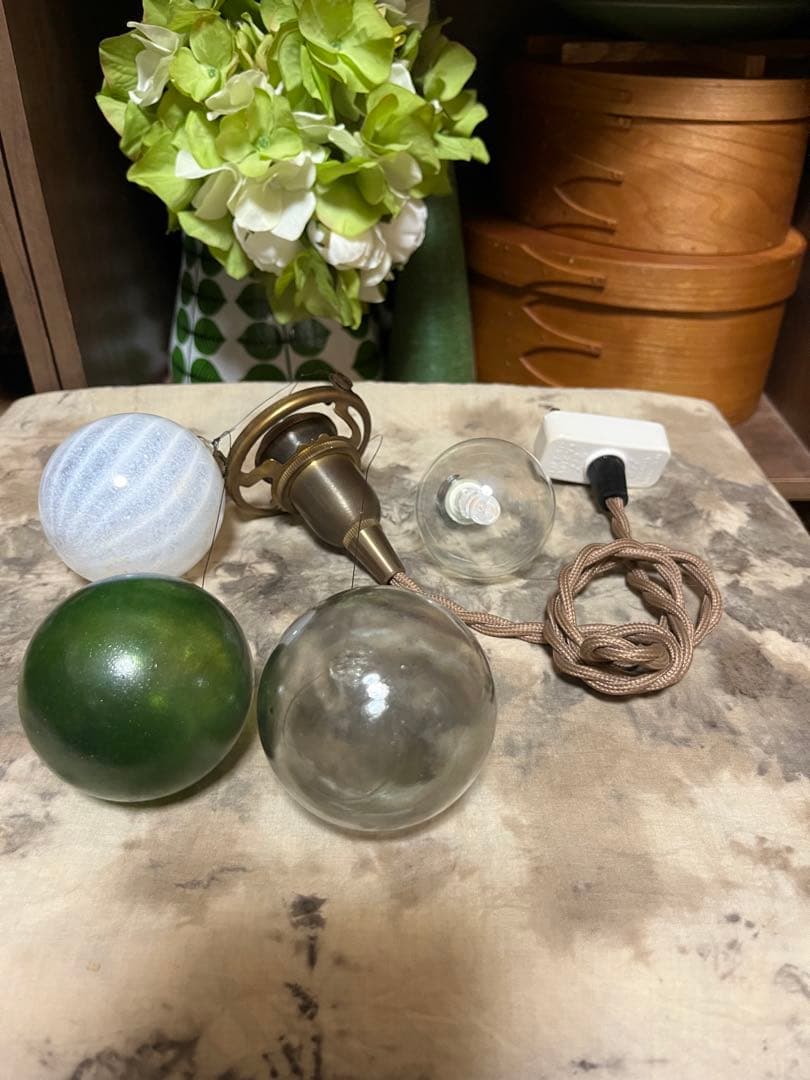 オカベマキコ　しゃぼんランプ　グリーン　ホワイト　スモーキー