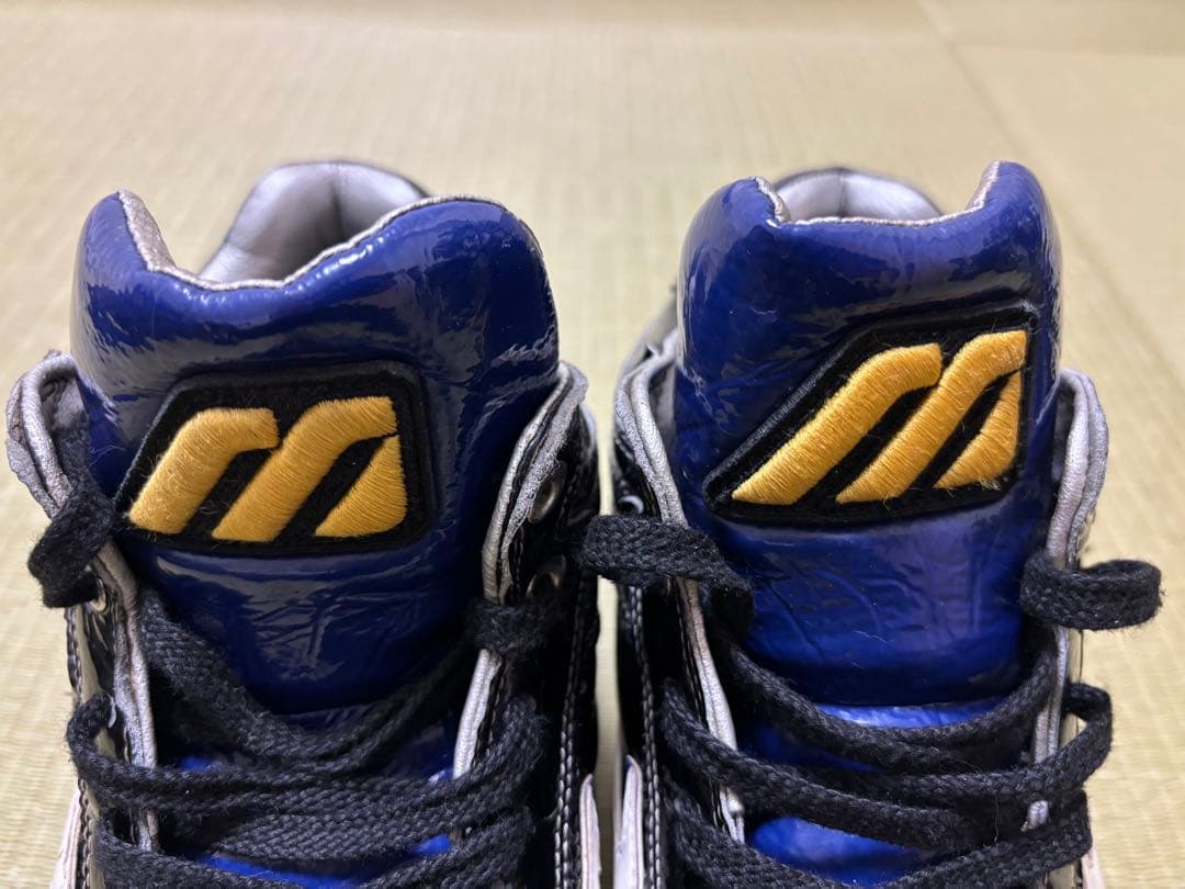 Mizuno pro 支給品野球スパイク ミドルカット 黒/青/白