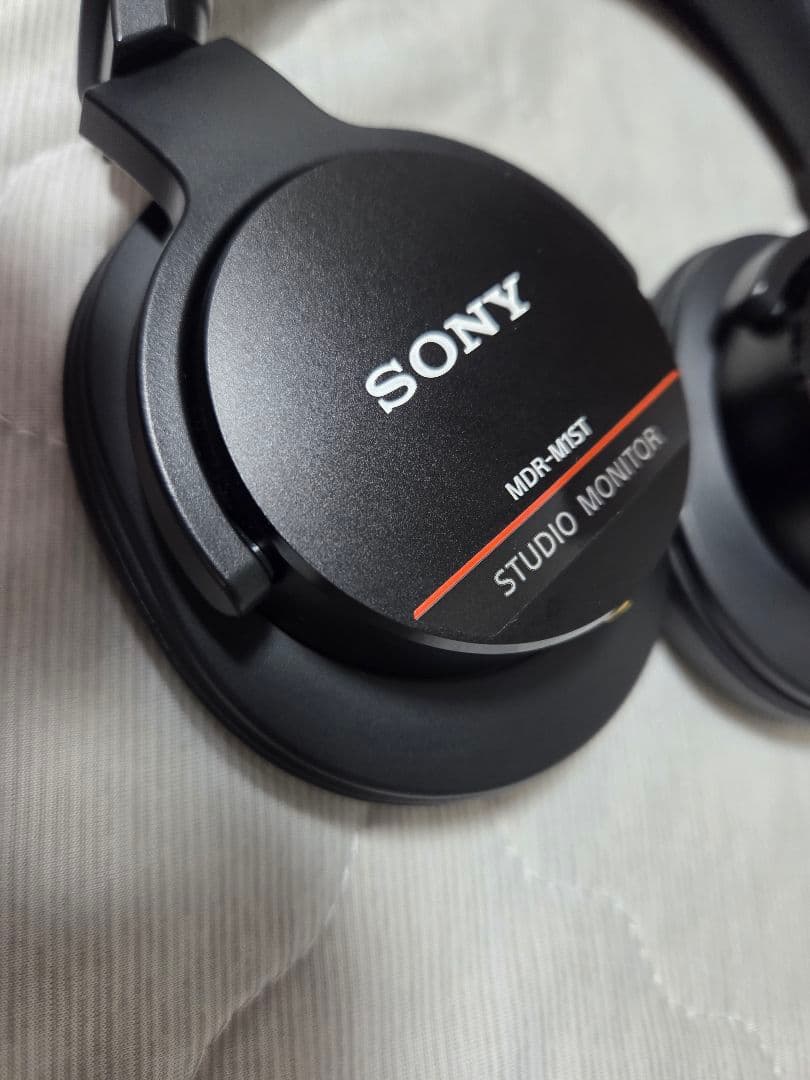SONY　MDR-M1ST