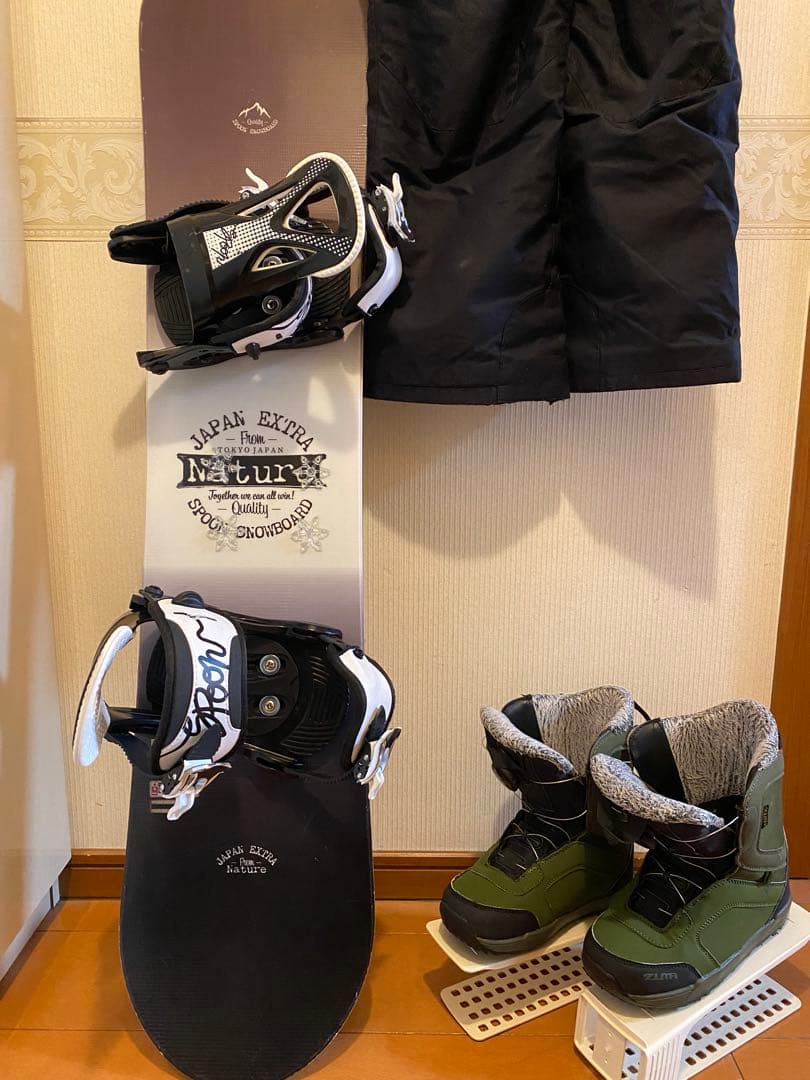 ジュニアスプーンスノーボード3点セット　ボード120㎝　ブーツ22.0-23.0