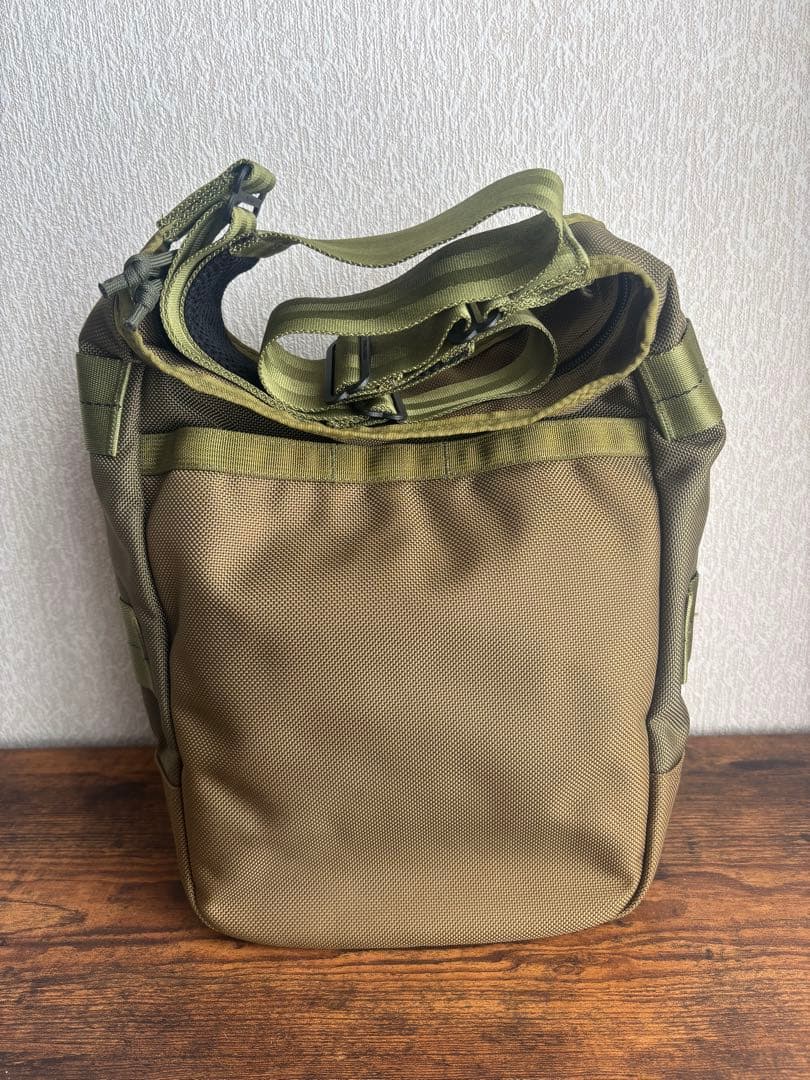BRIEFING DAY TRIPPER ショルダーバッグ KHAKI カーキ