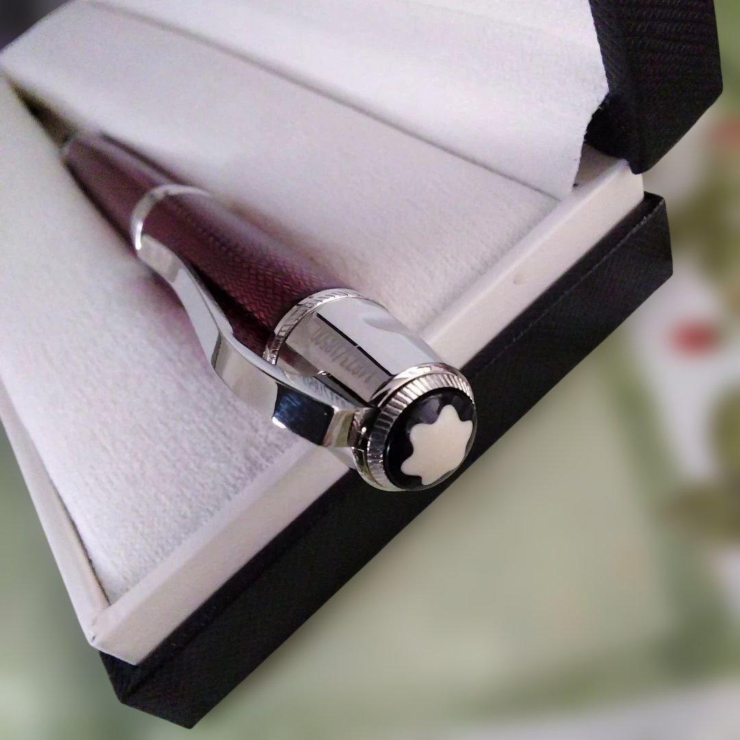 美品　MONTBLANCモンブラン ボールペン　レッド