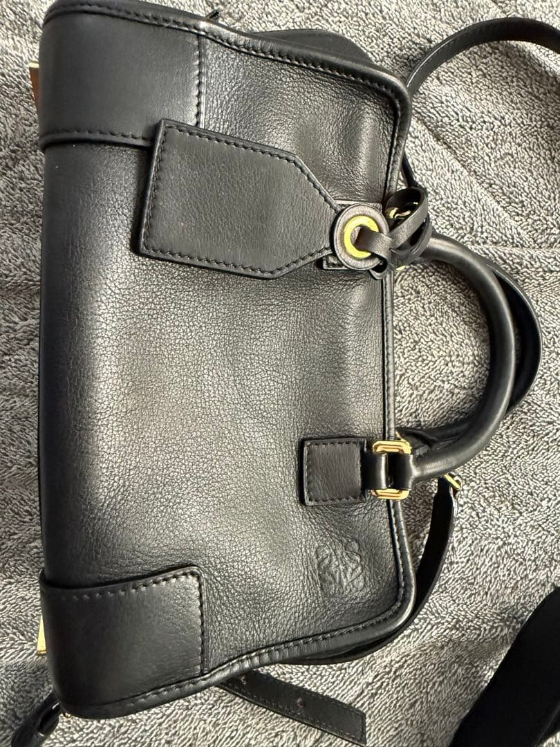 LOEWE アマソナ23 ブラックレザーショルダーバッグ