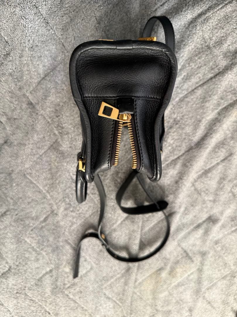 LOEWE アマソナ23 ブラックレザーショルダーバッグ