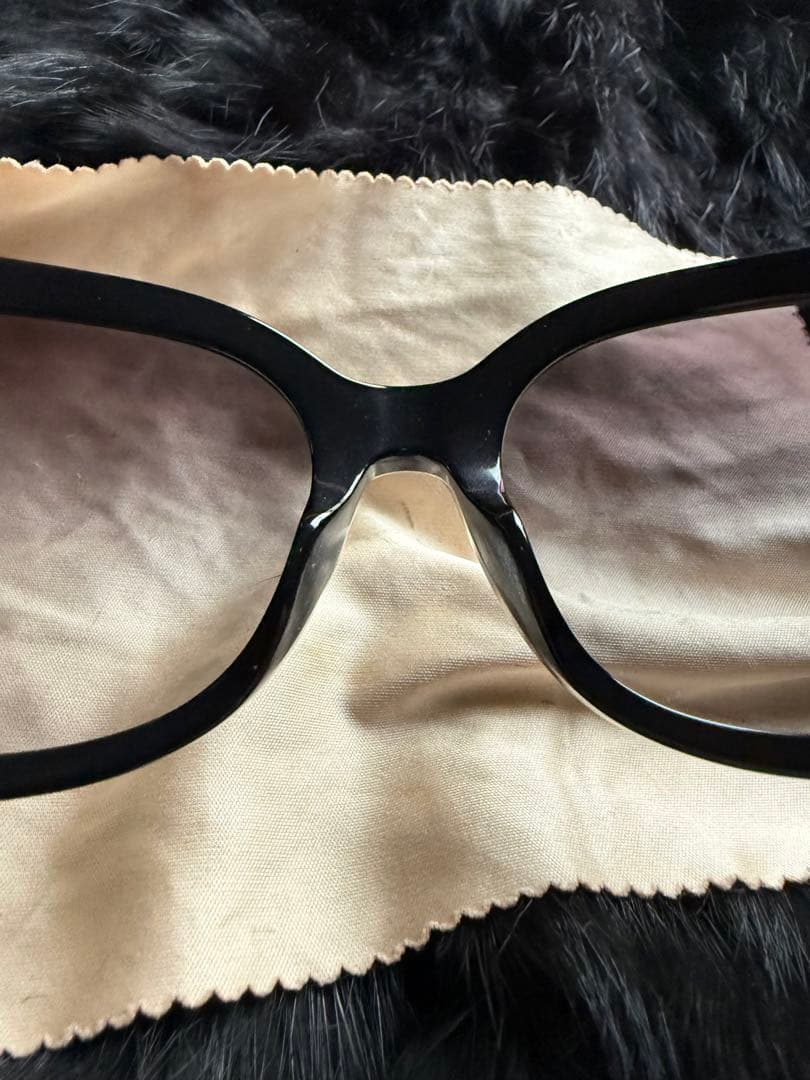 【takashi 】CHANEL サングラス　ココマーク　サイドロゴ
