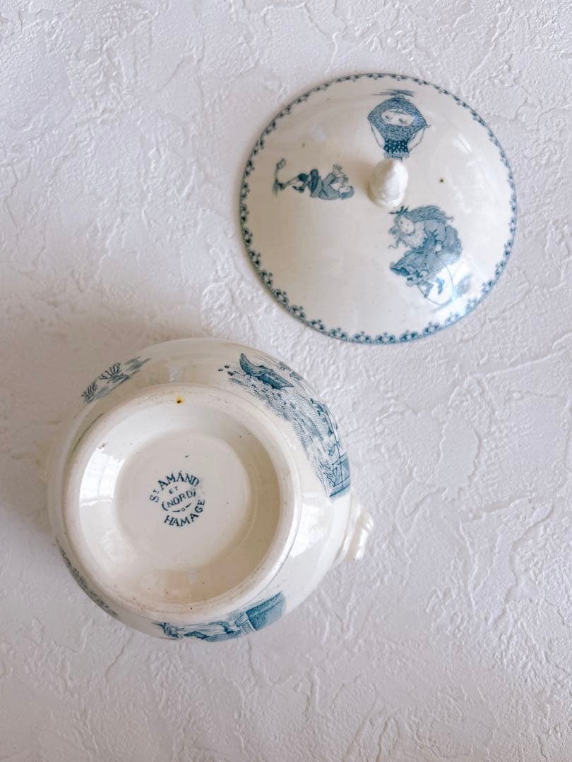 フランスアンティーク　Saint amand la dinette　スーピエール