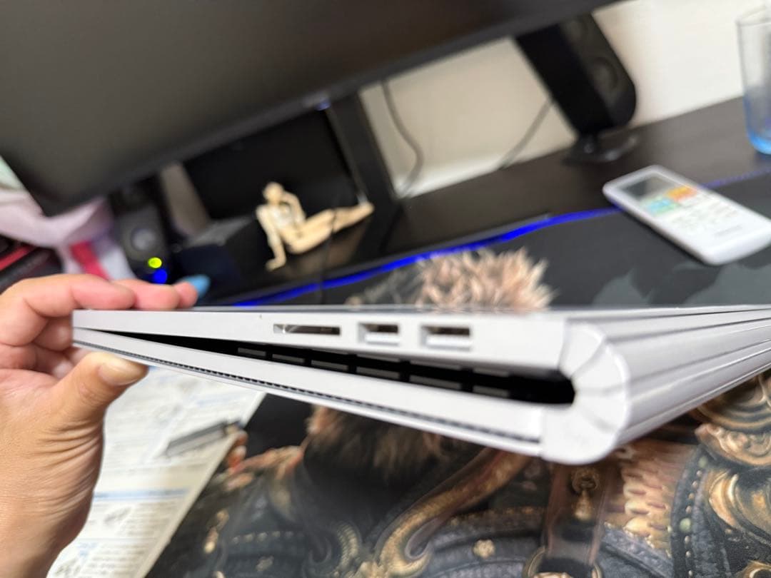 Microsoft Surface Book ３13.5インチ シルバー