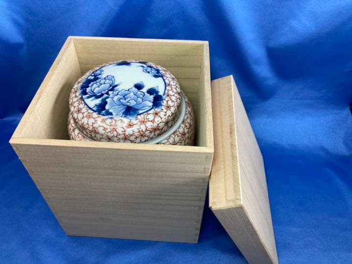 【総手書き・１点もの】有田焼　骨壷　桜と牡丹　6寸