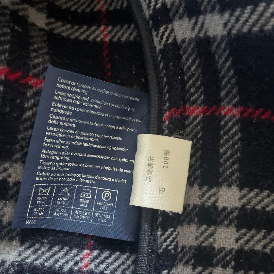 BURBERRYバーバリーのダッフルコート 裏地ノバチェック柄