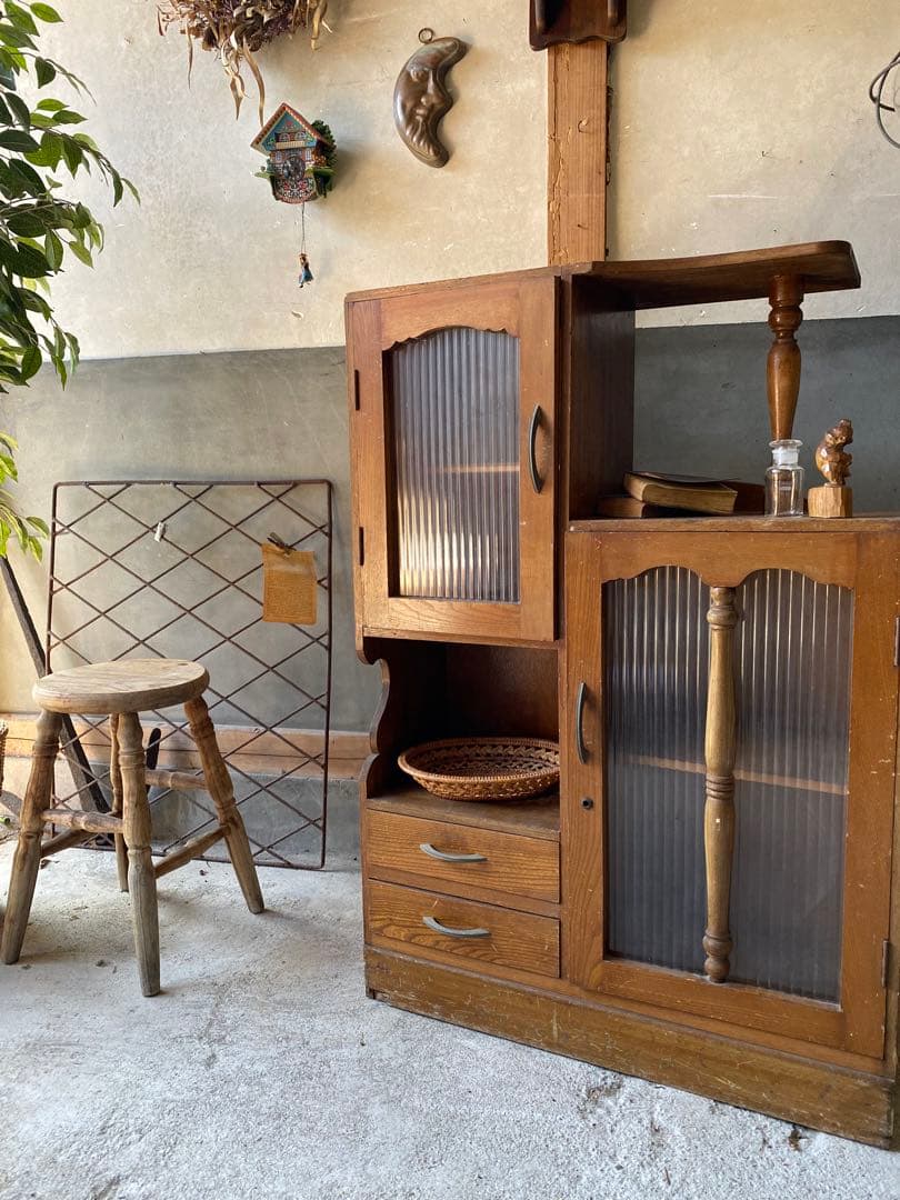 ビンテージ モールガラスのキャビネット ※送料込みに変更します