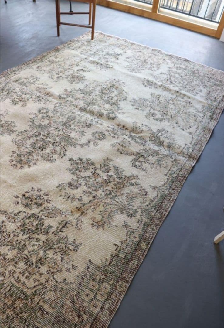 ボタニカルbeige ヴィンテージラグ　トルコラグ　ウィリアムモリス　アクタス