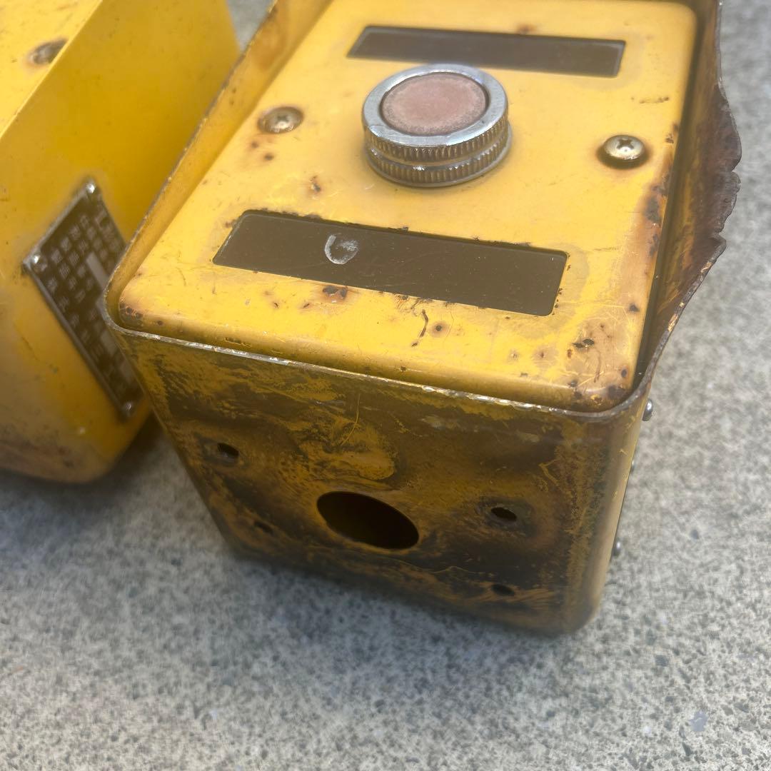 本物‼️ 信号機押しボタン 2個セット‼️