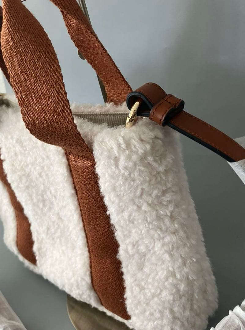 ◆新品未使用 Chloe クロエ ミニ ハンドバッグ ショルダーバッグ ボア