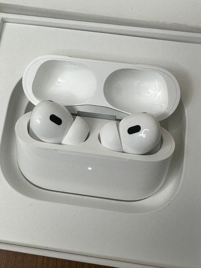 【極美品】AirPodsPro2 MagSafe MTJV3J/A GT6FJ