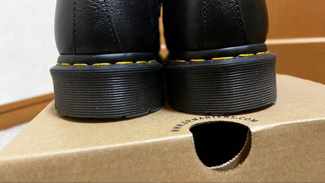 ら*ん様 ドークターマーチン　ローカットブーツ