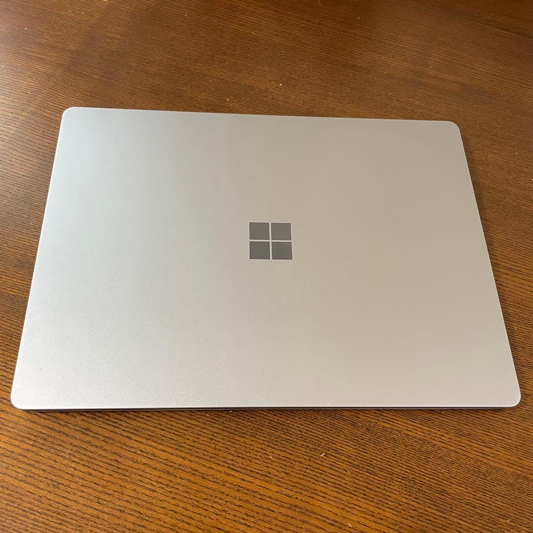Microsoft Surface Laptop Go アイスブルー