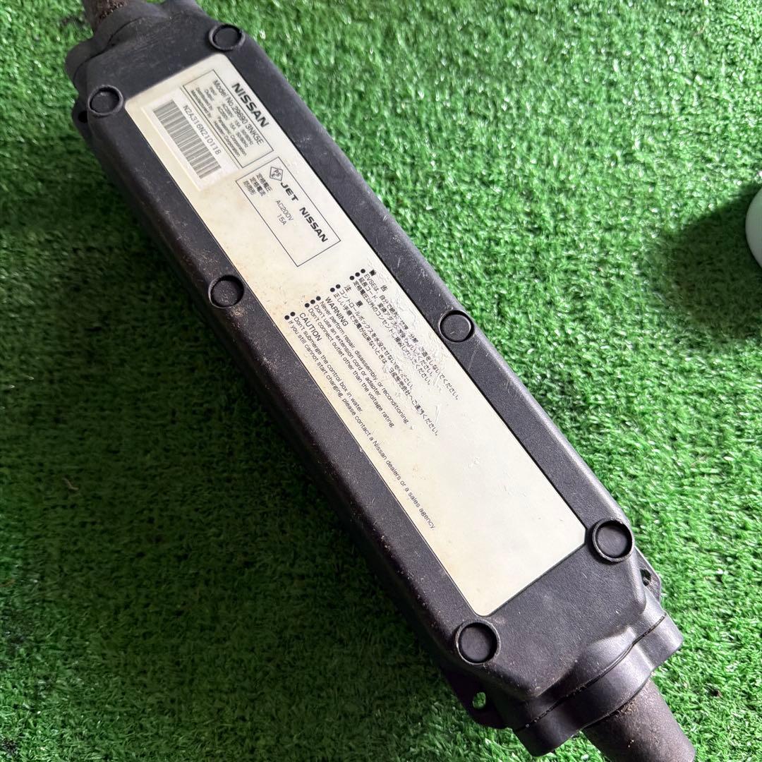 日産リーフ充電ケーブル