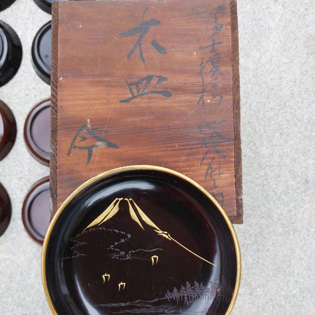 今百　富士模様　四拾人前?　木皿　盃　?　20セット　赤×8　黒Ｘ12　銘々皿