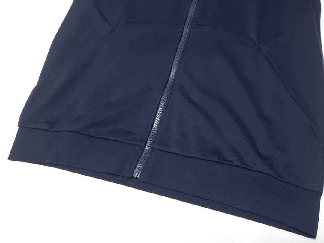 【新品・最終価格】EA7/エンポリオアルマーニ　紺セットアップ　L(50相当)