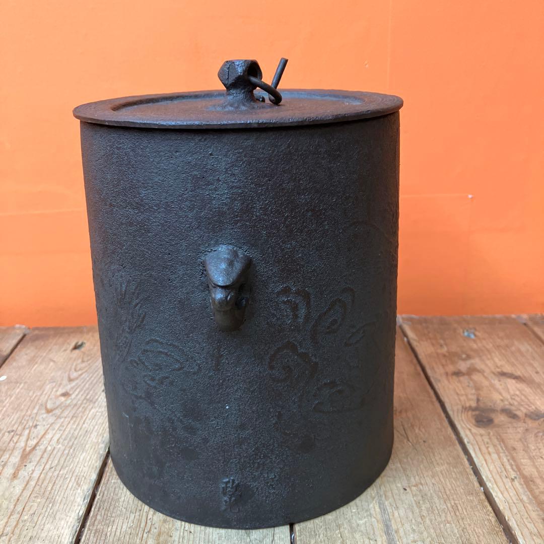 D-5 茶道具 茶道 釜 雲龍釜 釣釜 風炉釜 菊地政光 伝統工芸士 鉄器 鋳物