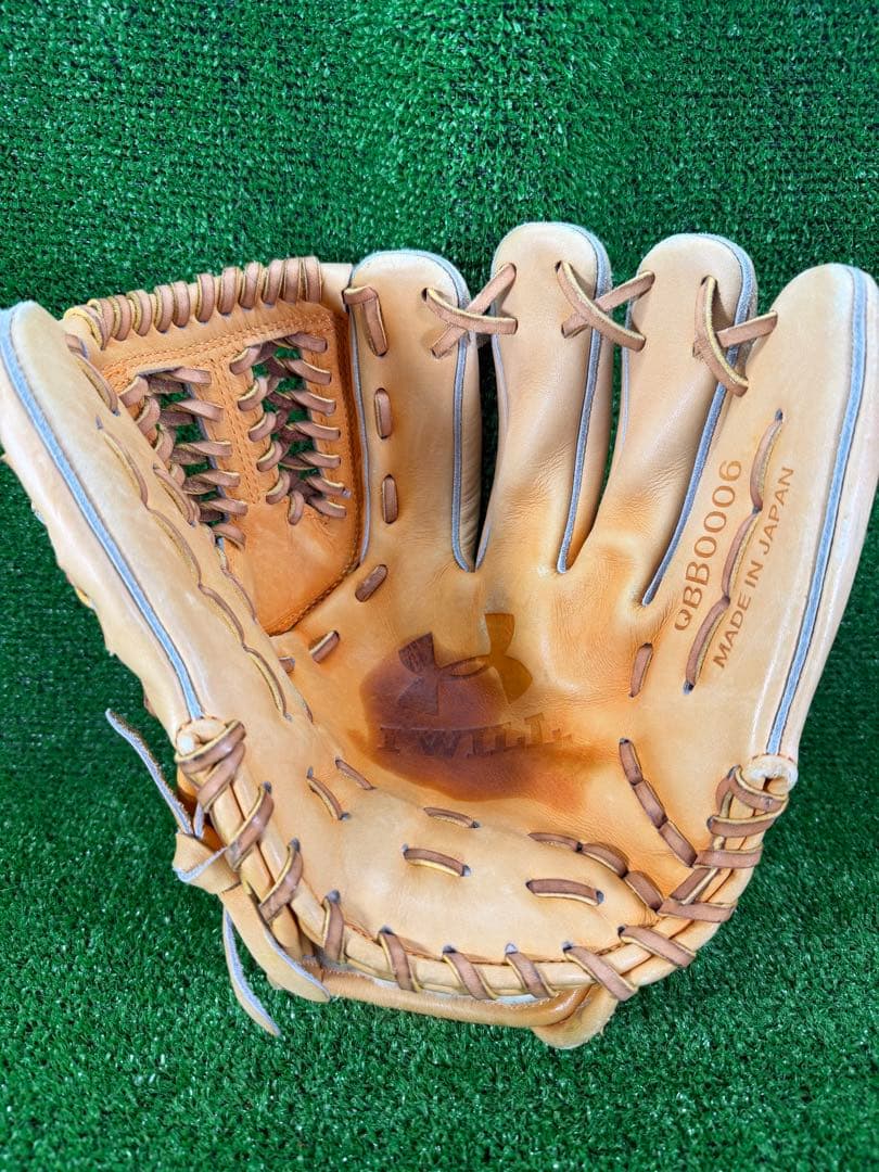 アンダーアーマー　硬式　内野手　ＱＢＢ０００６