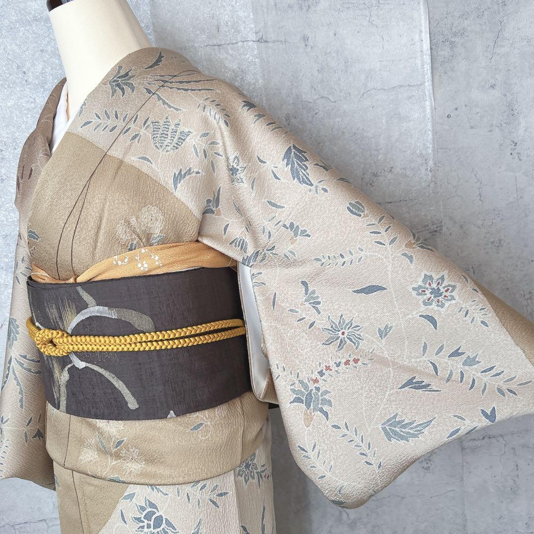 小紋　フルセット　着物　正絹　ベージュ　更紗模様　m2