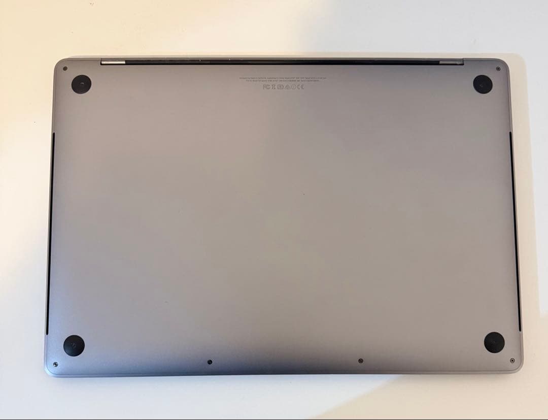 美品 Macbook Pro 2017 15インチ Windows 11 pro