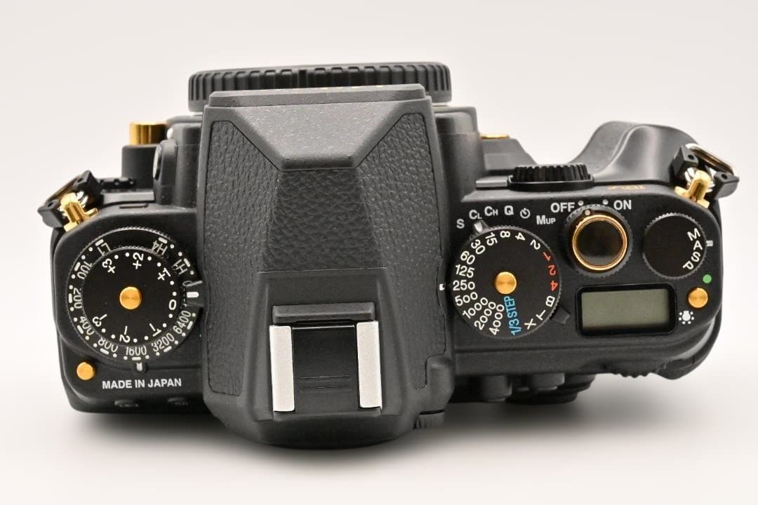 限定 Nikon Df Gold Edition 50mm f1.8レンズキット