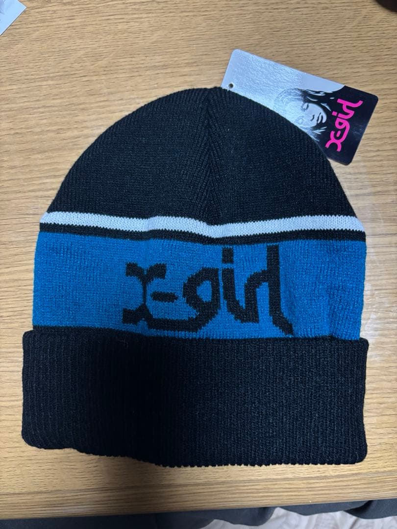 新品未使用 ウィンタースポーツ用ウェアセット（手袋・帽子付き）