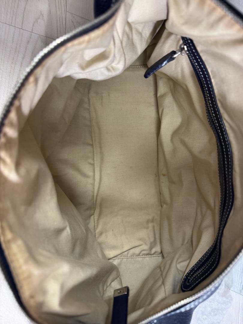 ★TOD'S ★ ネイビー レザー ショルダーバッグ