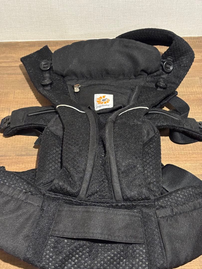 Ergobaby エルゴベビー OMNI Breeze (オニキスブラック)