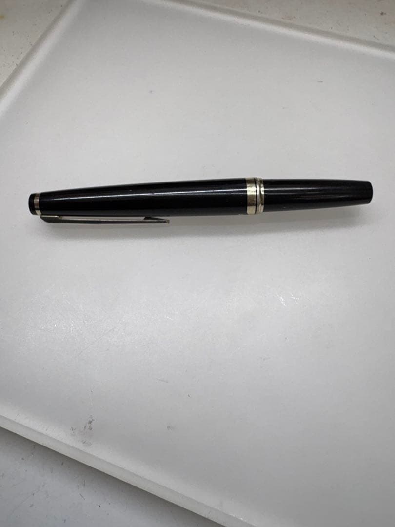 Elite ブラック 万年筆・パイロット・k18・中古品