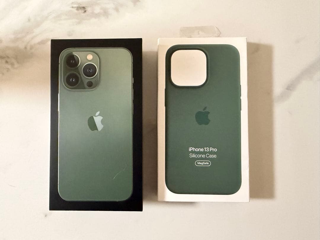 iPhone 13 Pro グリーン 本体 simフリー ＋純正シリコンケース