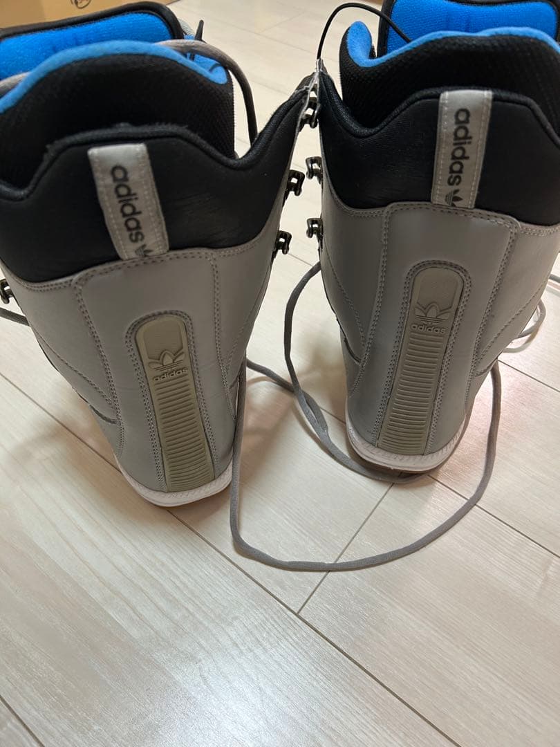 adidas スノーボードブーツ グレー/ブルー SAMBA