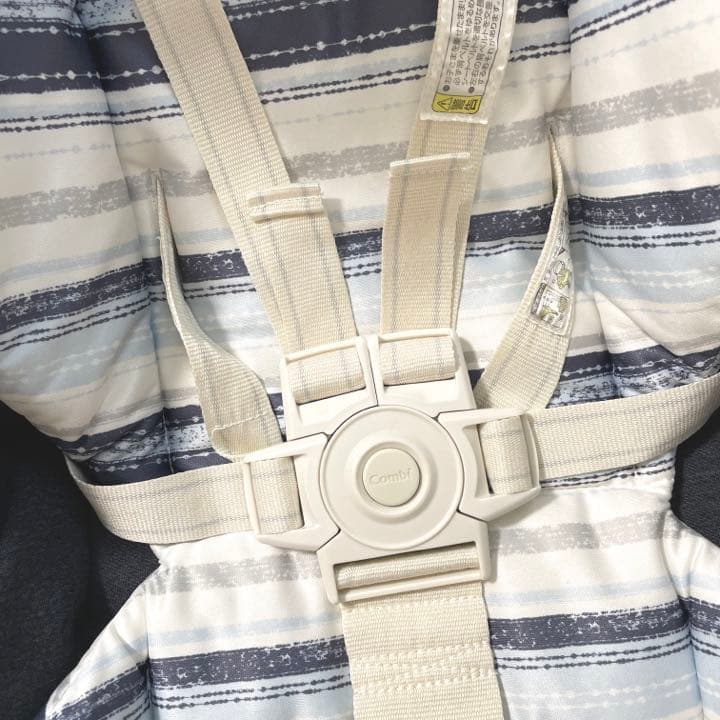 コンビ　ネムリラ4キャス　オートスイングlotta 赤ちゃん本舗特別仕様