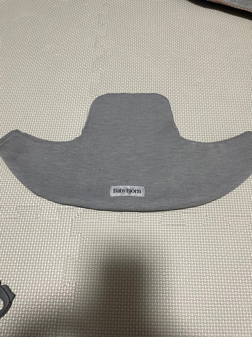 ベビービョルン　ベビーキャリアミニ　Airダスティーピンク