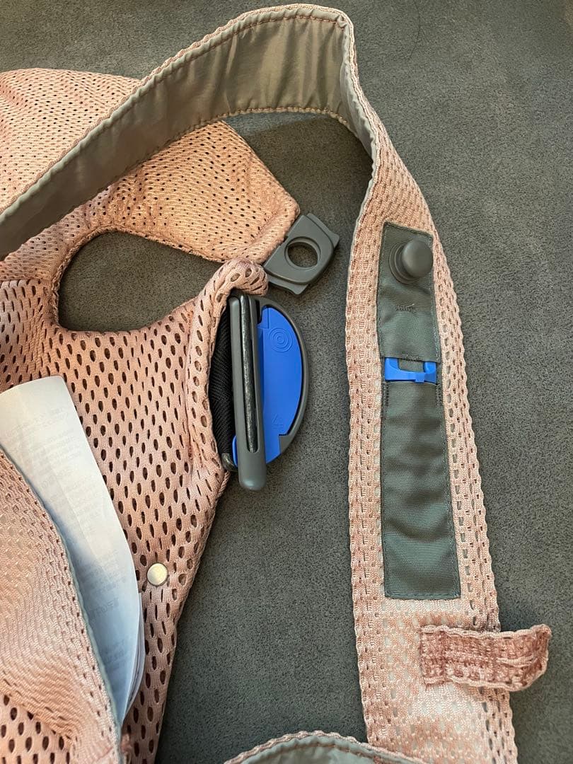 ベビービョルン　ベビーキャリアミニ　Airダスティーピンク