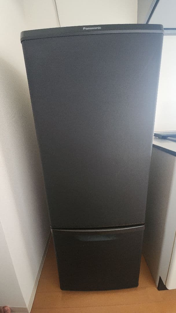 【美品】パナソニック 冷蔵庫 168L マットブラック NR-B17DW-T
