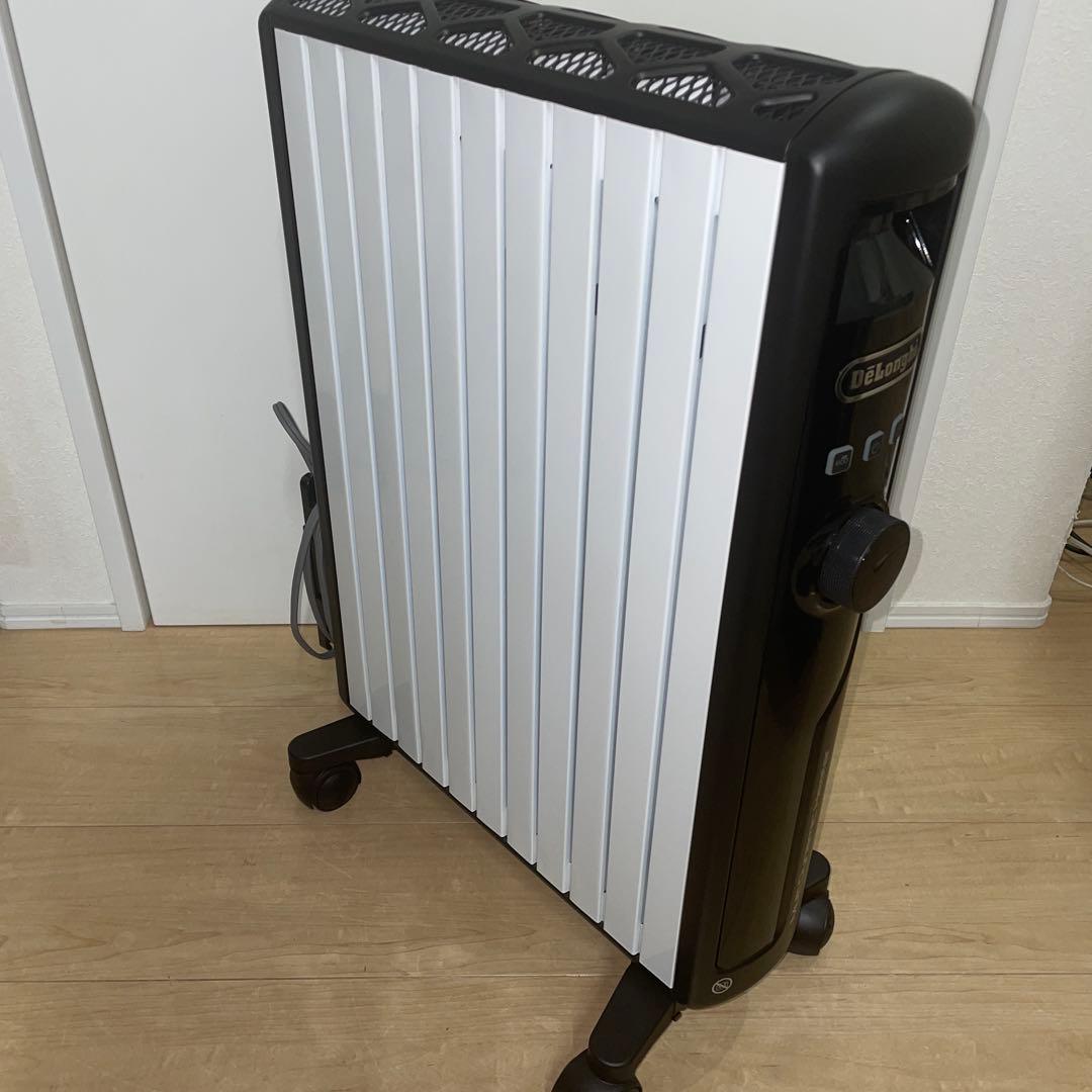 極美品です！DeLonghiオイルヒーター、モデルMDHS15-BK