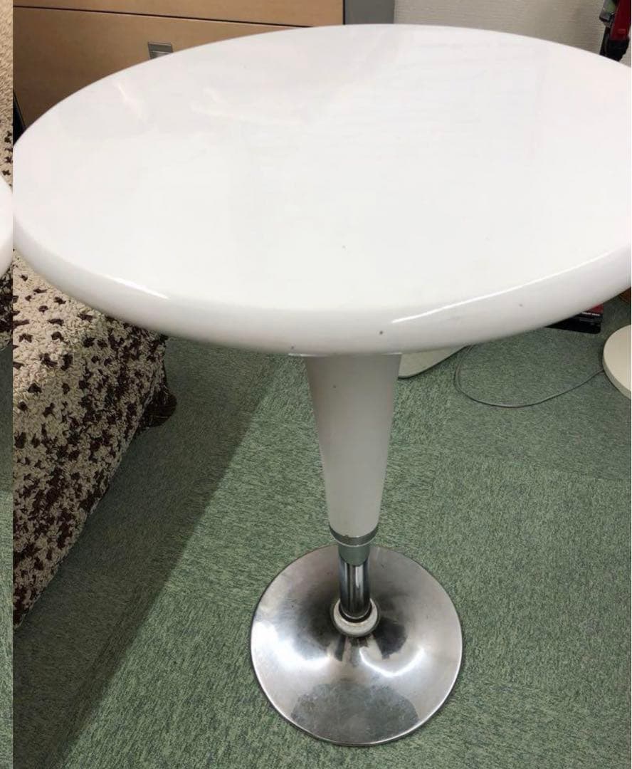 昇降式テーブル（1421）