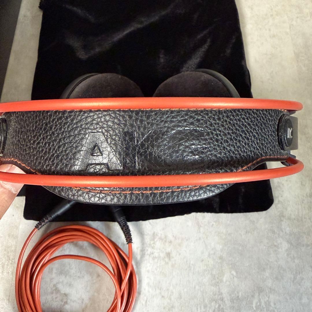 AKG K712 PRO ヘッドフォン