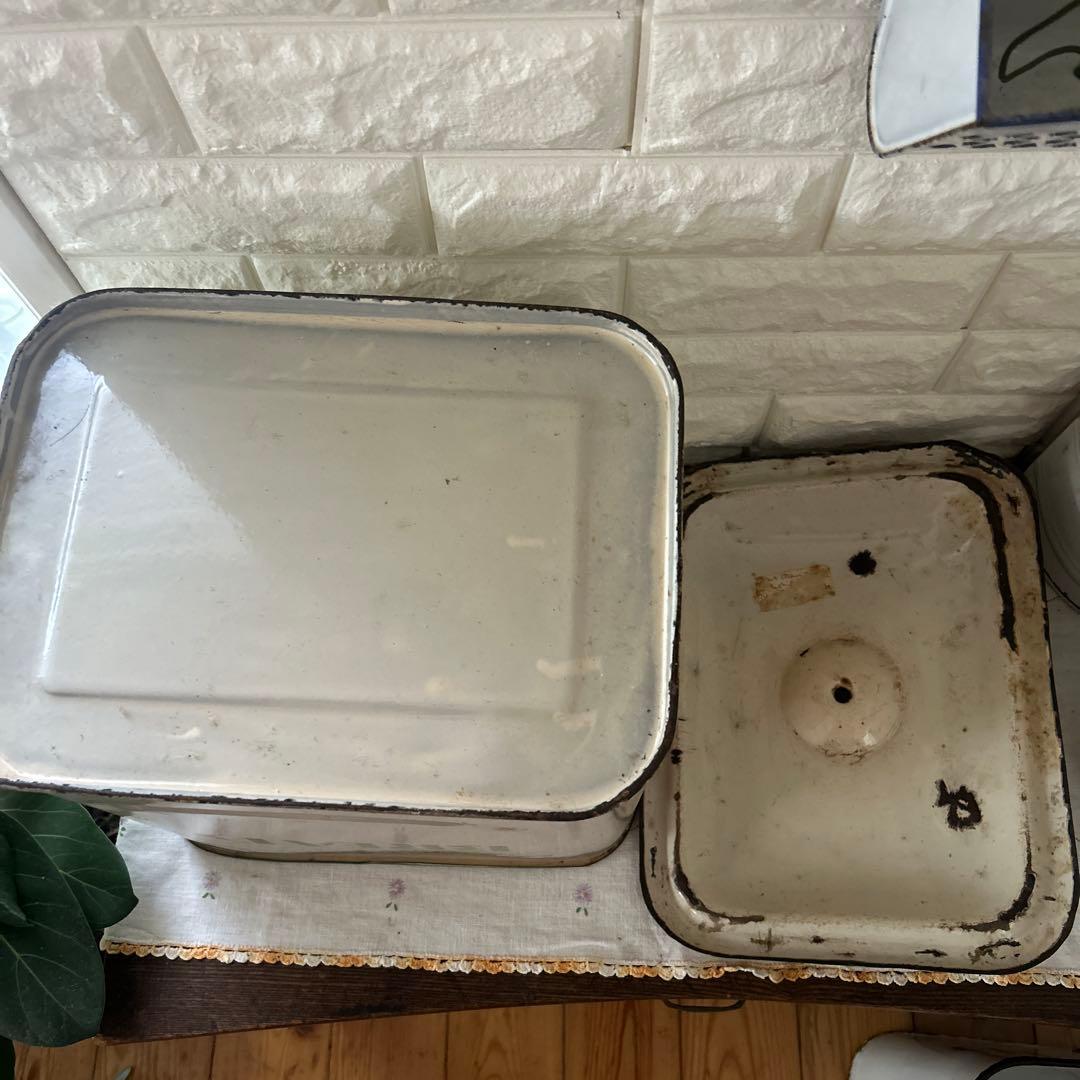 アンティーク　ホーロー　ブレッドボックス　クリーム&グリーン